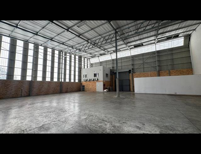 766M² WAREHOUSE TO LET IN LINBRO PARK